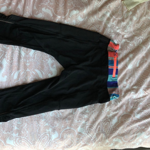 ivivva capris - Picture 3 of 3